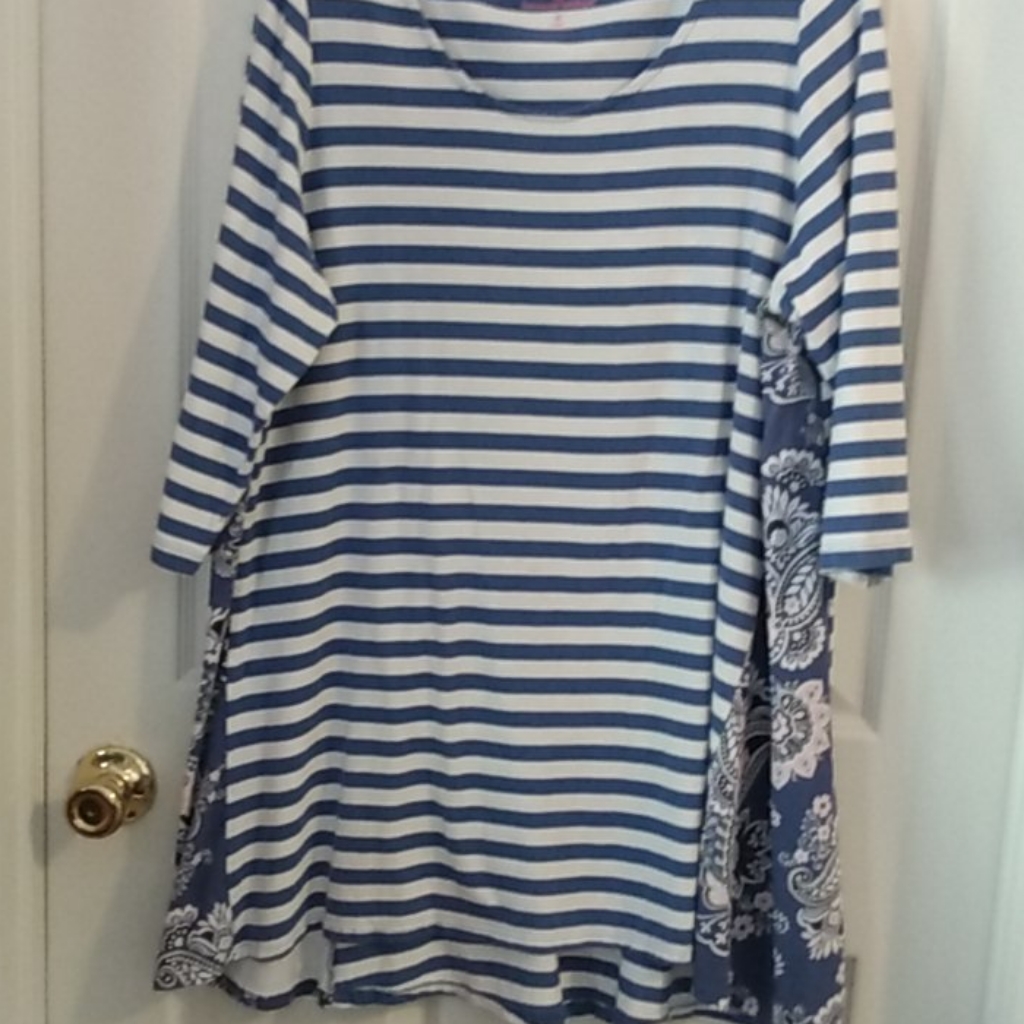 B/W Tunic